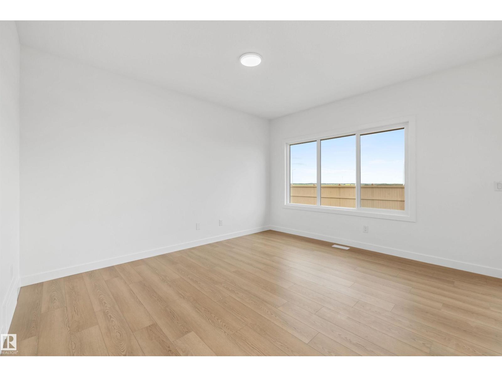 6292 180 AV NW - 20