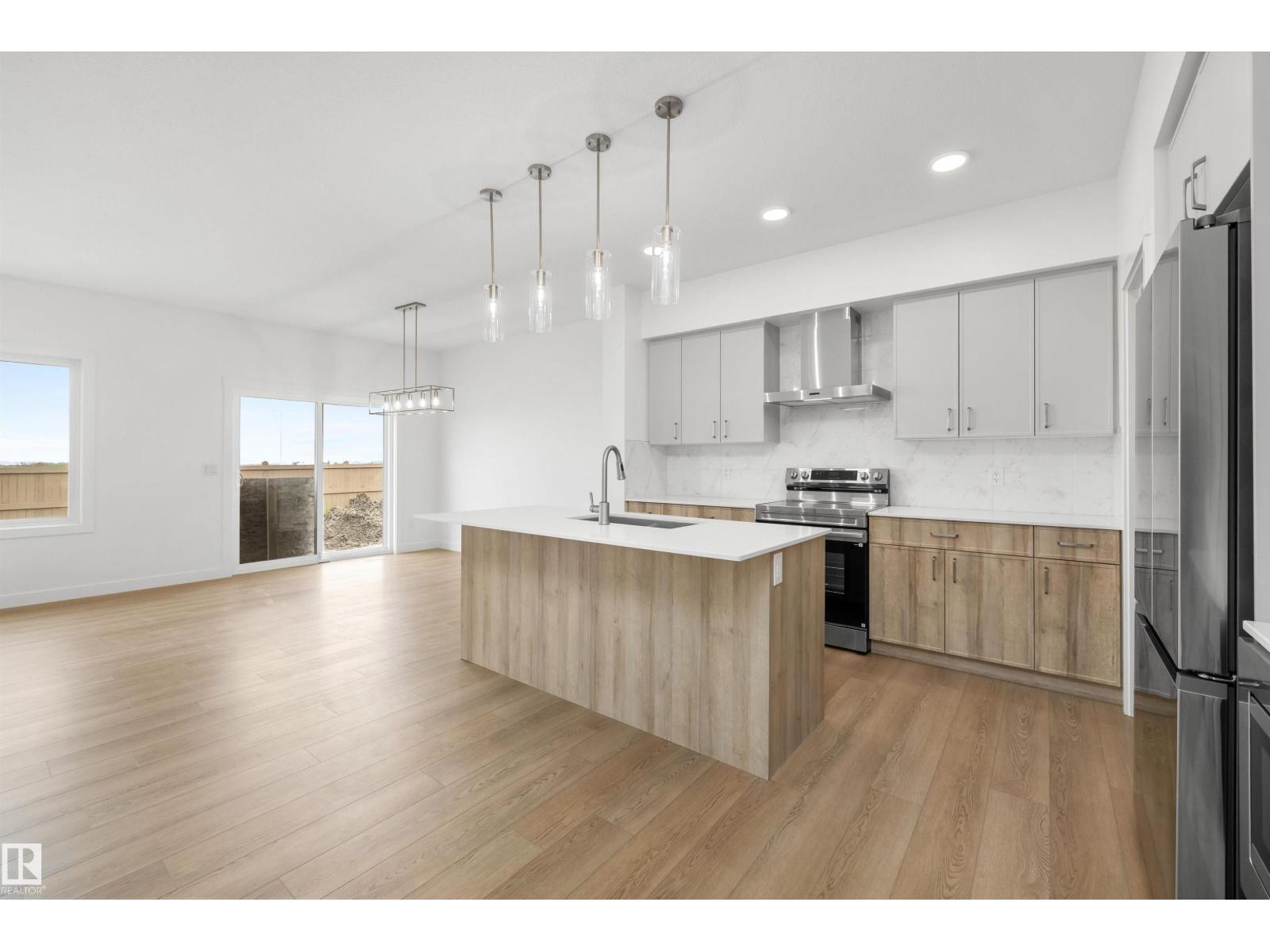 6292 180 AV NW - 7