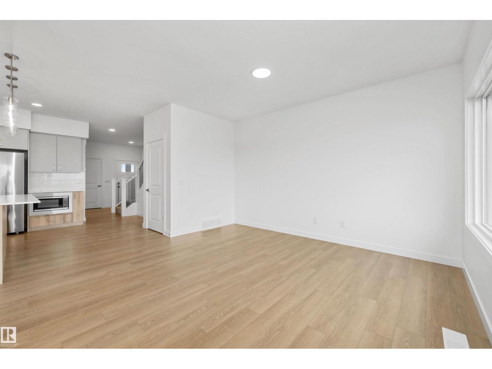 6292 180 AV NW - 23