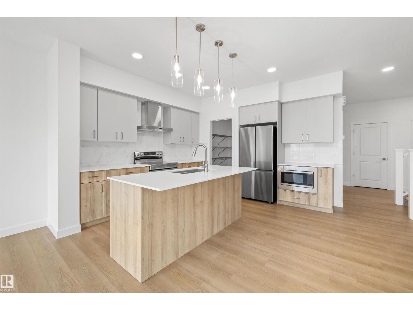 6292 180 AV NW - 8