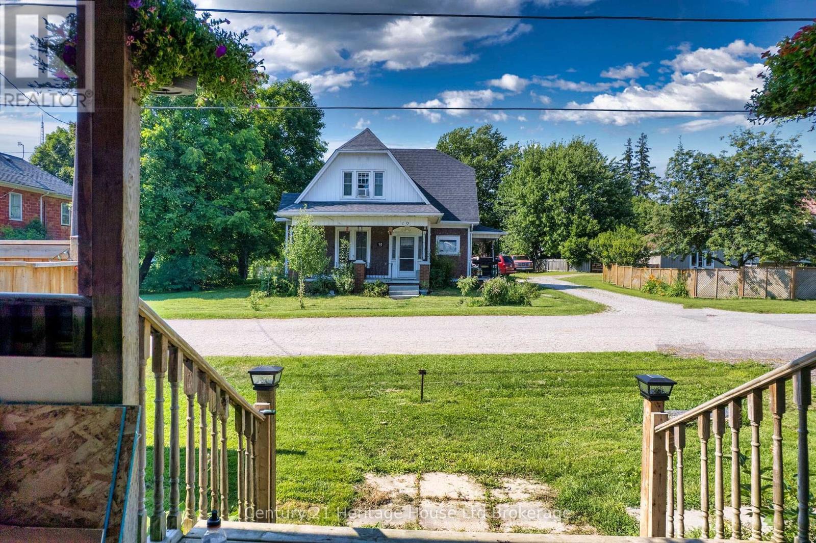 11 WOOD STREET W - 9