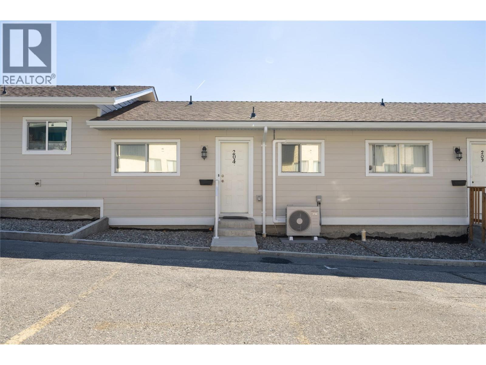 #204 4004 34 Street - 3
