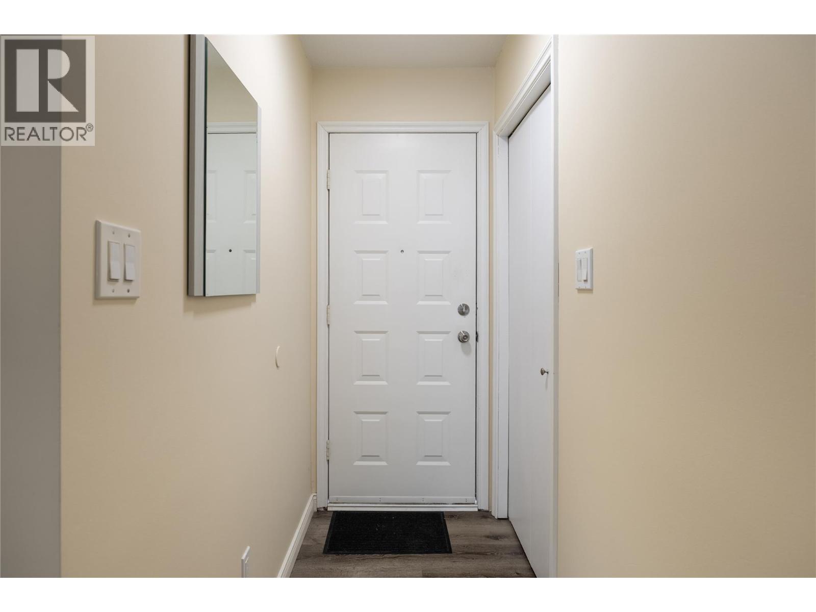 #204 4004 34 Street - 5