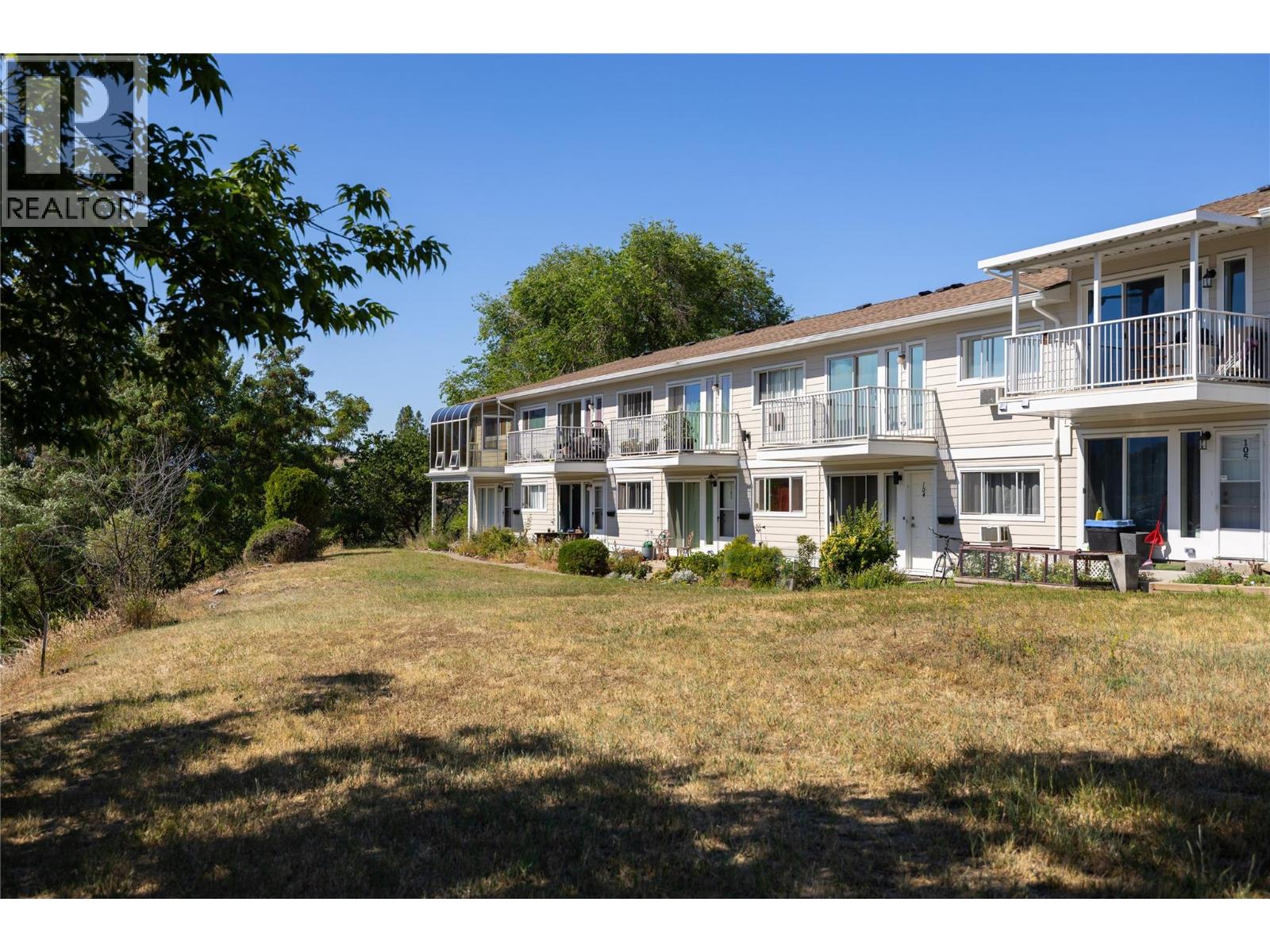 #204 4004 34 Street - 35