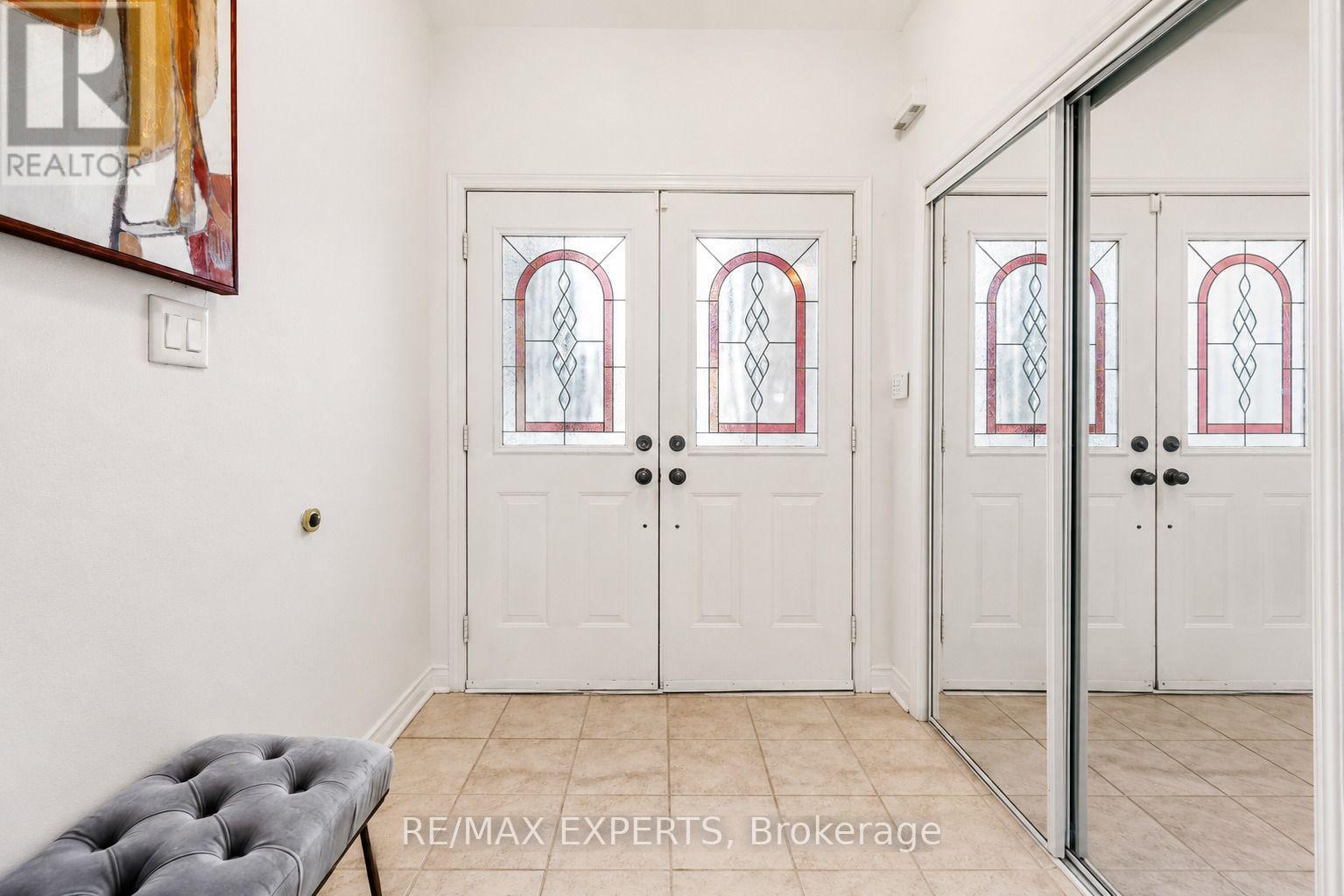 62 COLONIAL CRESCENT - 29