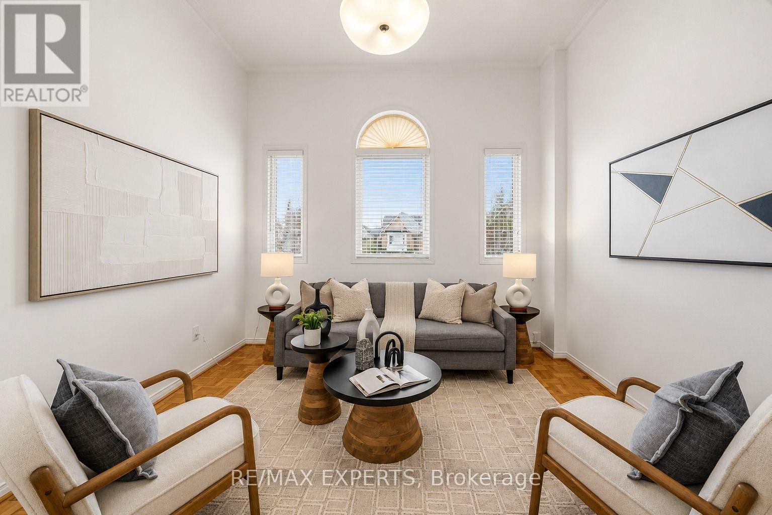 62 COLONIAL CRESCENT - 45