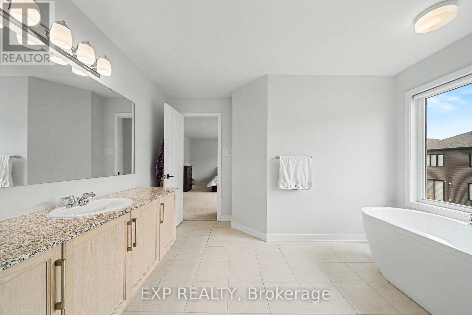 818 CROSSGATE STREET - 24