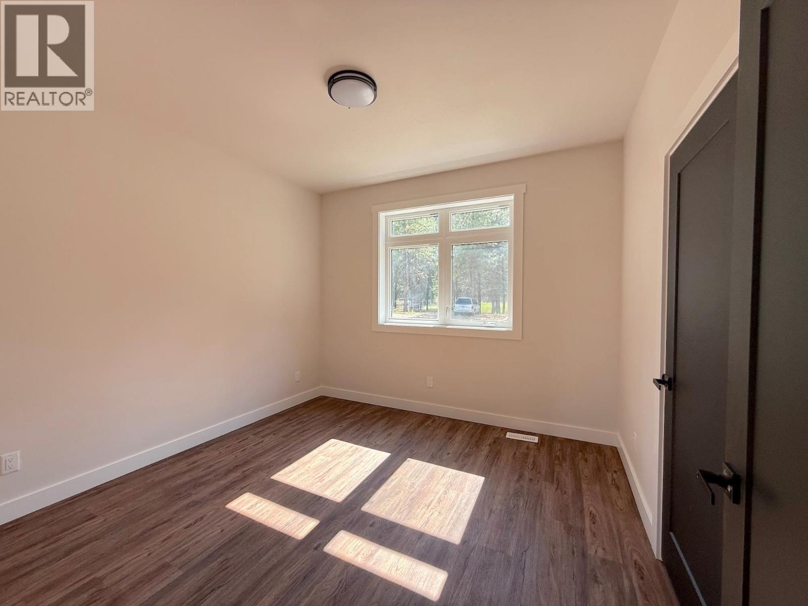7735 GN Road - 14