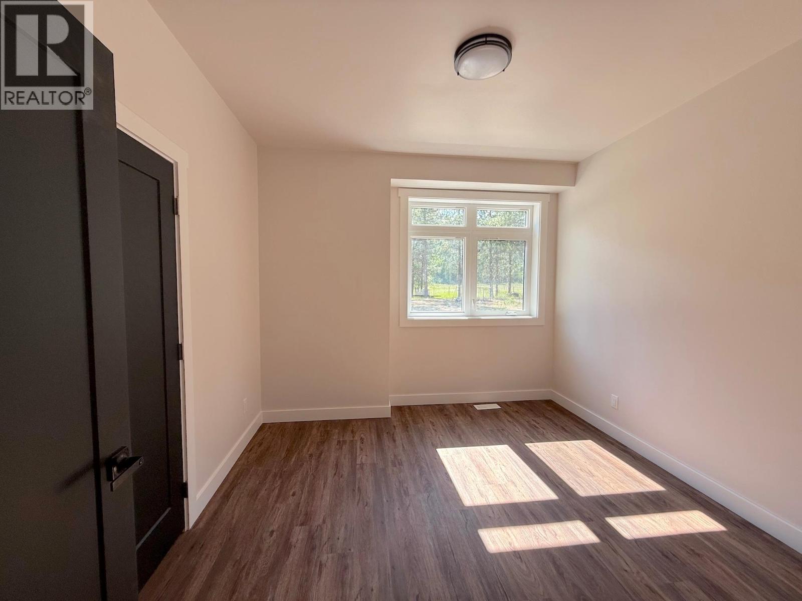 7735 GN Road - 12