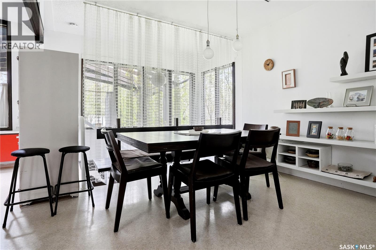 160 Leopold CRESCENT - 12
