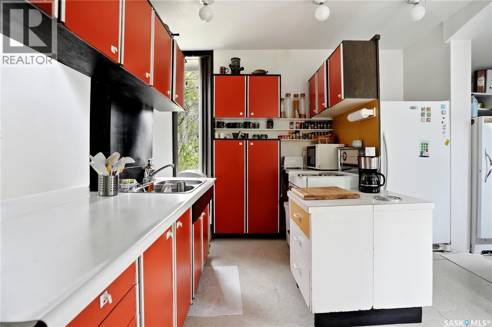160 Leopold CRESCENT - 17