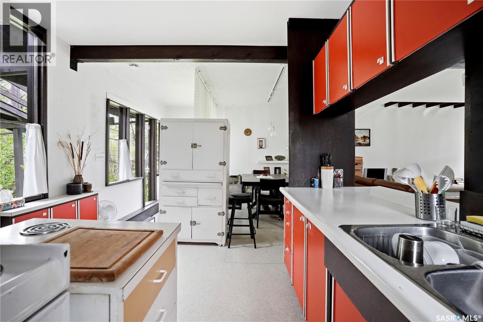 160 Leopold CRESCENT - 21