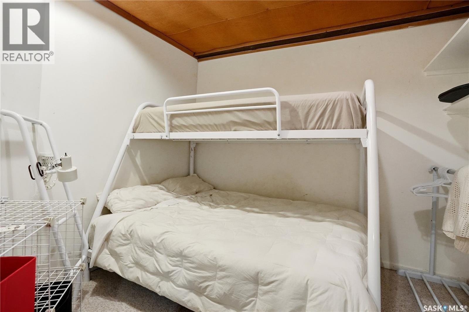 160 Leopold CRESCENT - 38