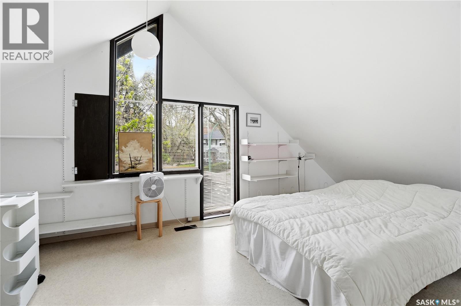 160 Leopold CRESCENT - 29