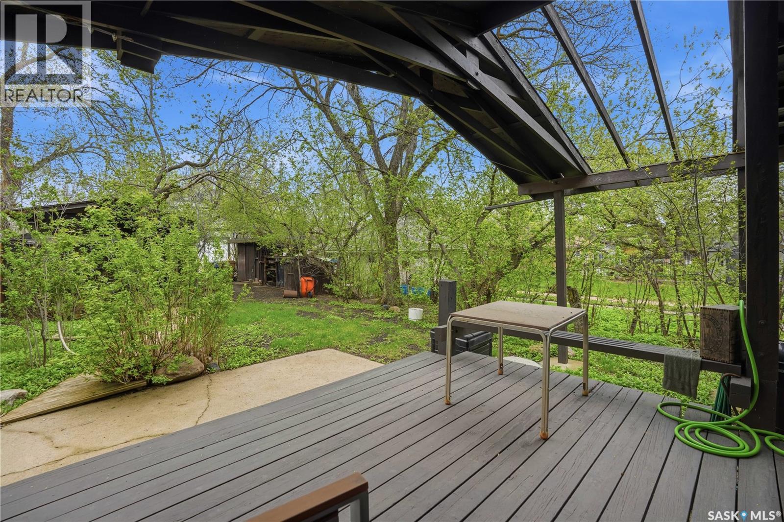 160 Leopold CRESCENT - 44