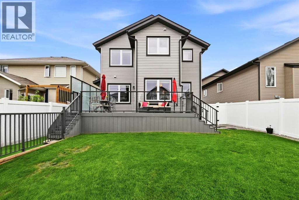 115 Stephenson Crescent - 23