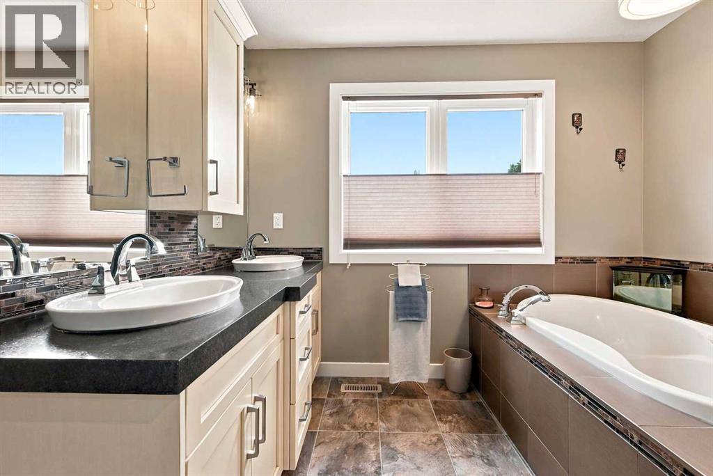 115 Stephenson Crescent - 13