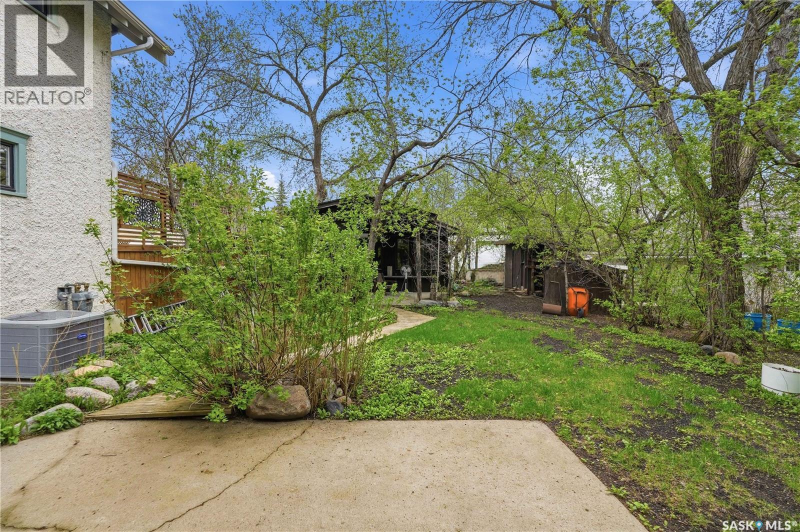 160 Leopold CRESCENT - 46