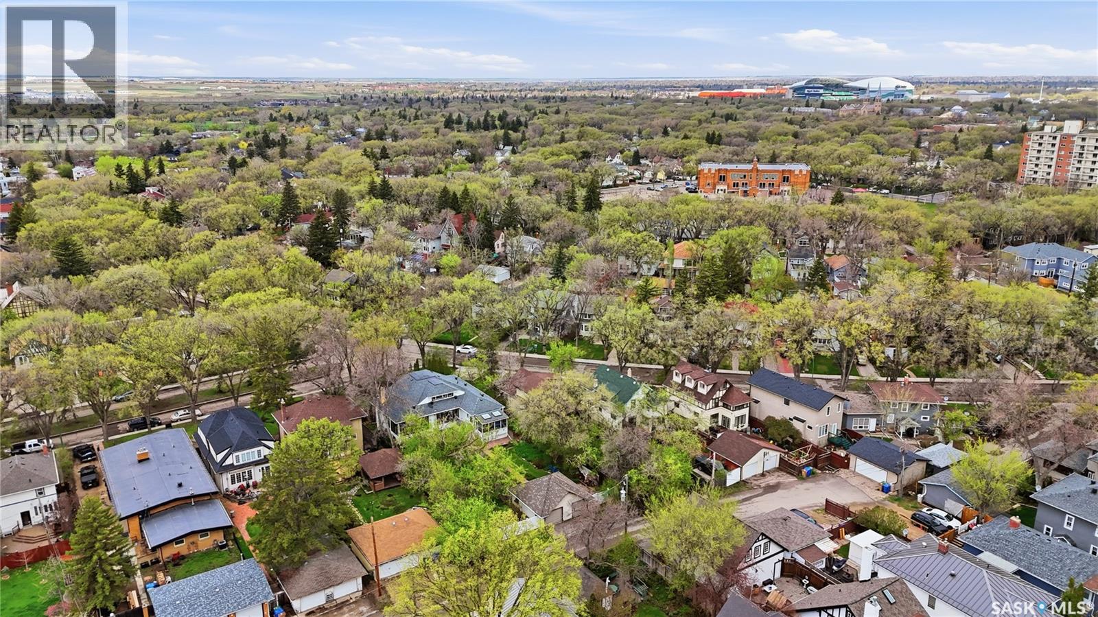 160 Leopold CRESCENT - 54
