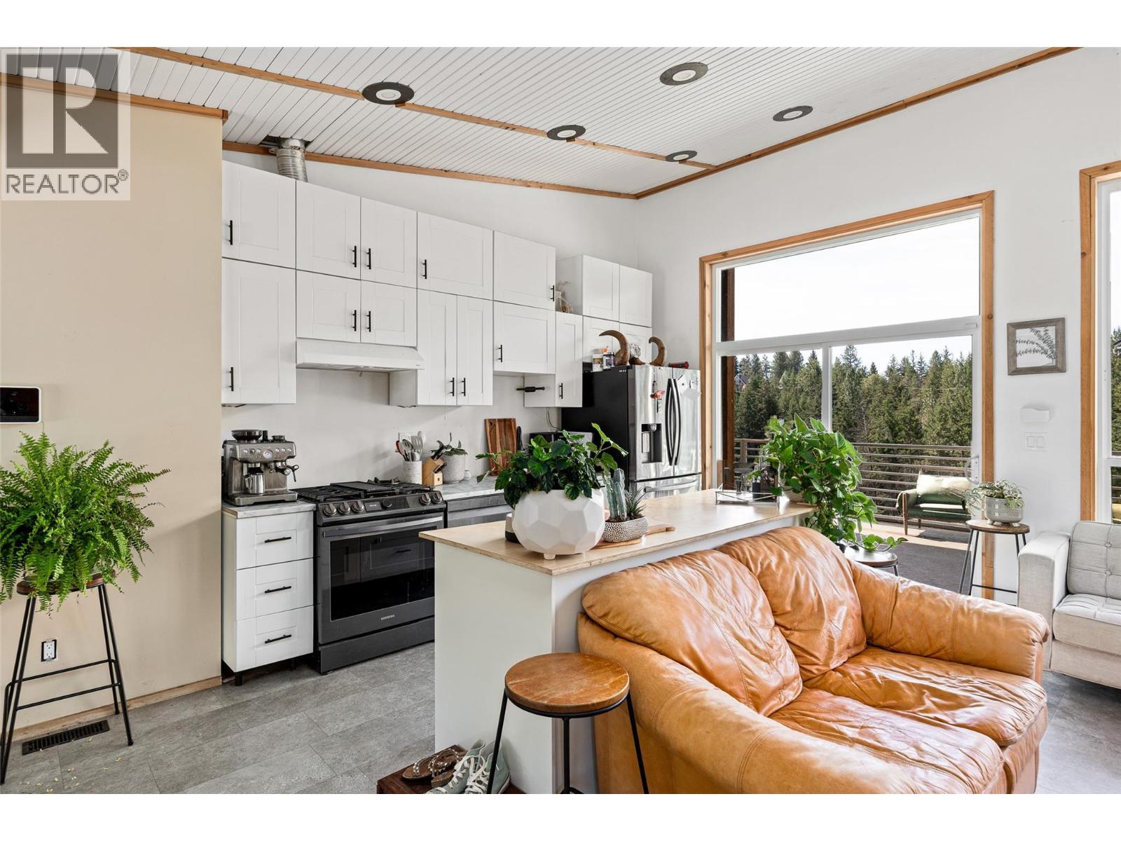 378 Lakewood Road - 12
