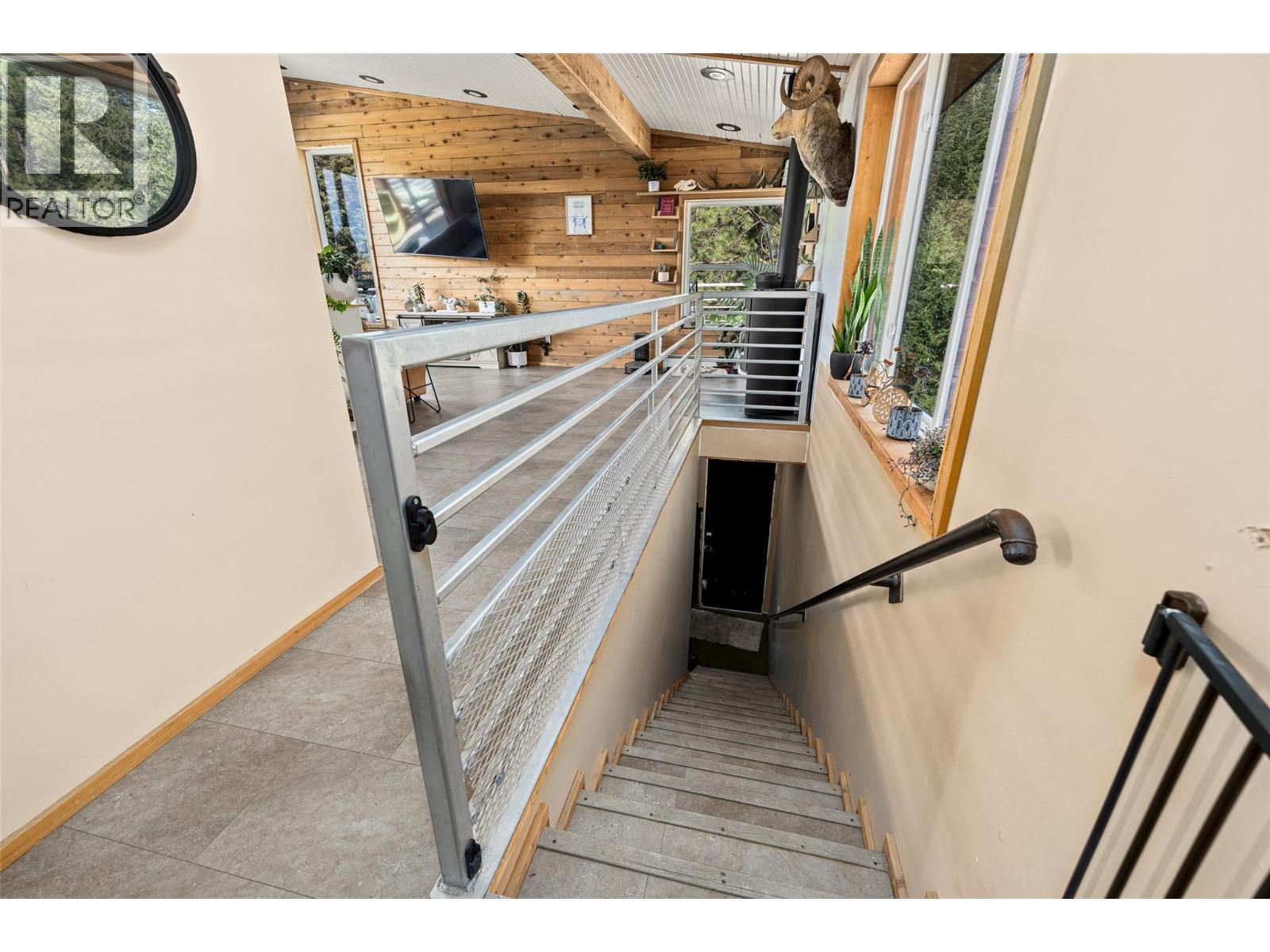 378 Lakewood Road - 8