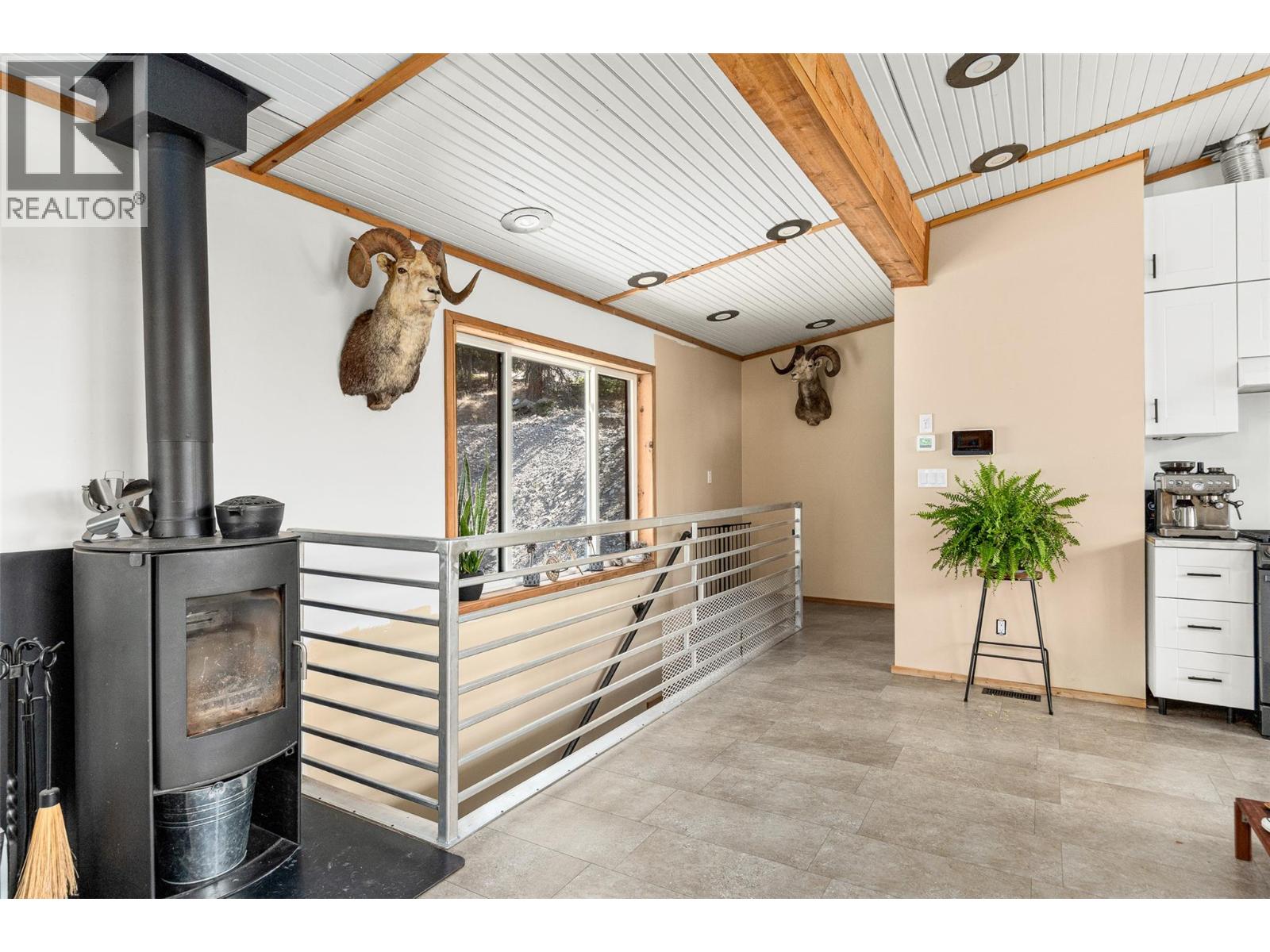 378 Lakewood Road - 9