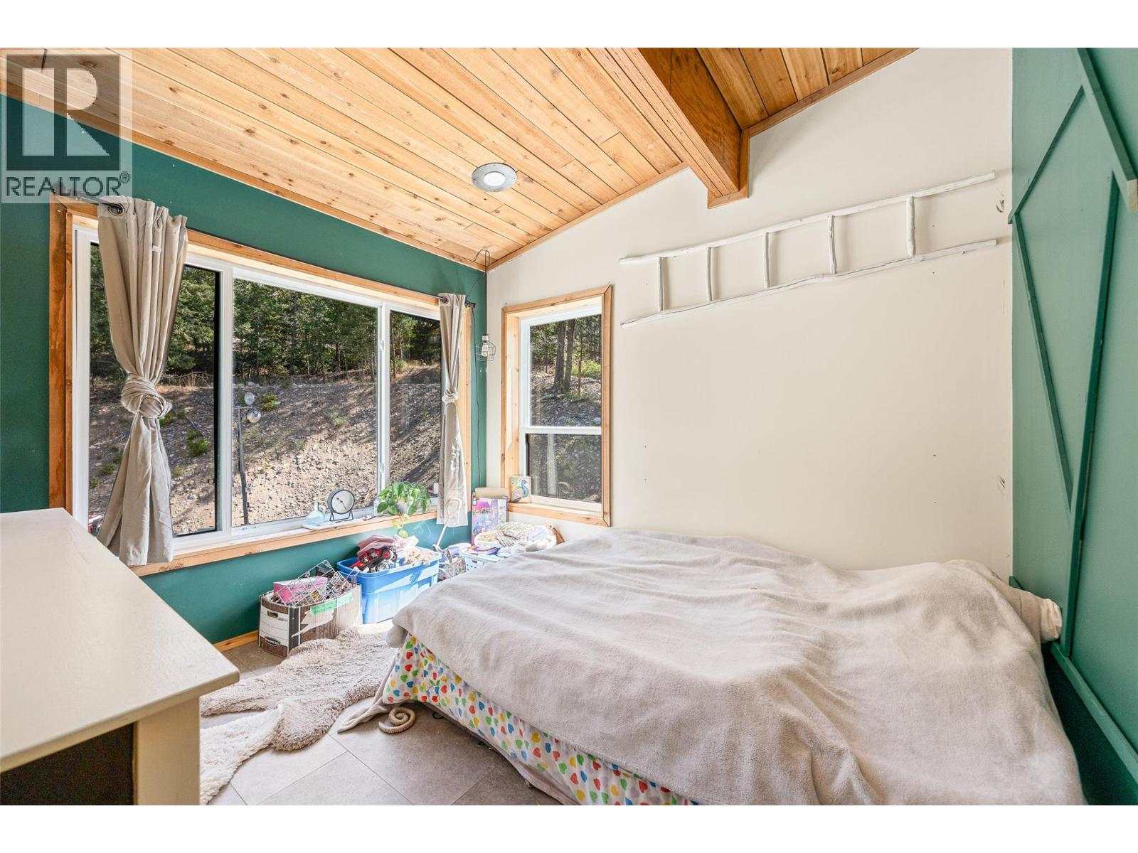 378 Lakewood Road - 33