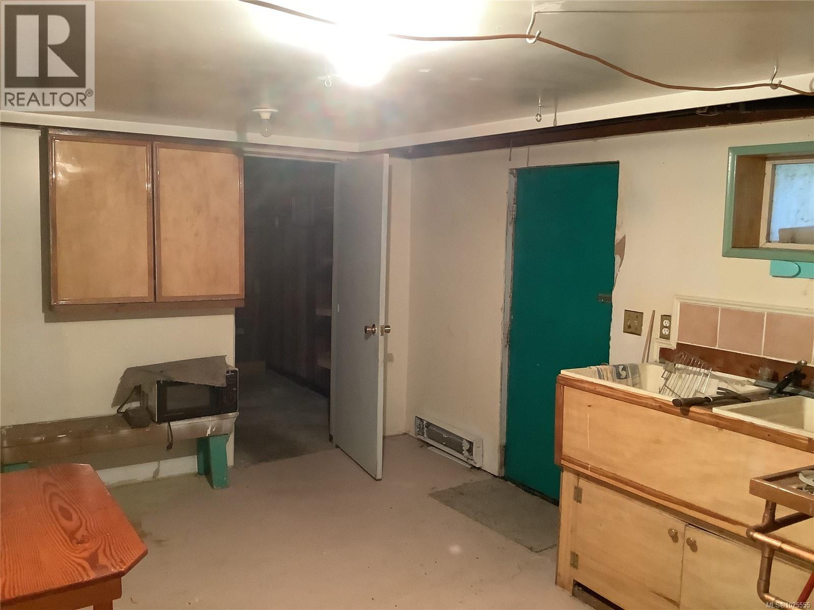 220 17th Ave - 18