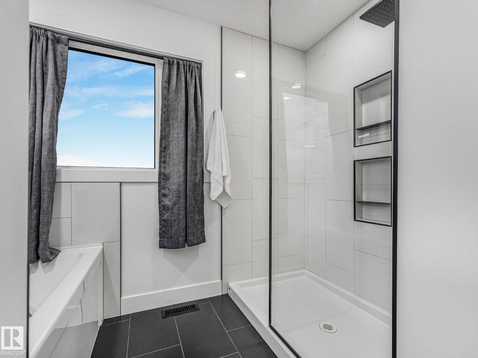 60 23412 TWP RD 505 - 26