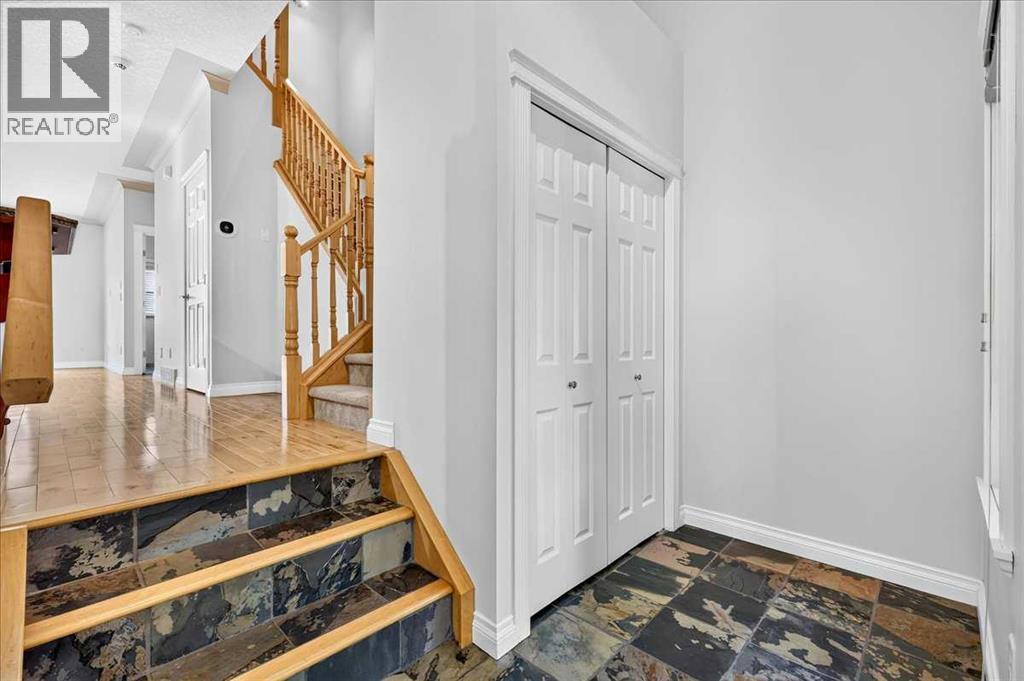 125 25 Avenue NW - 21