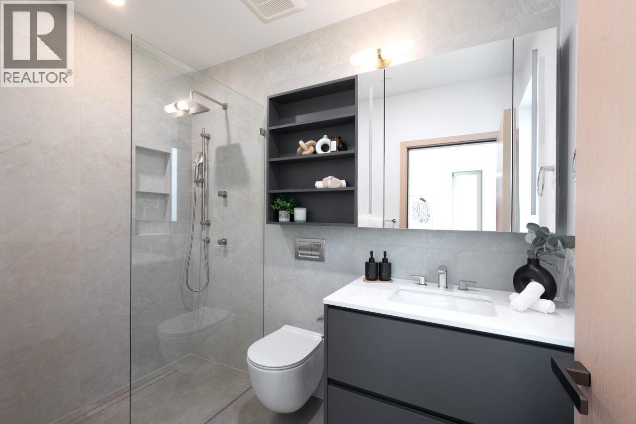 1 3120 W 11TH AVENUE, Vancouver