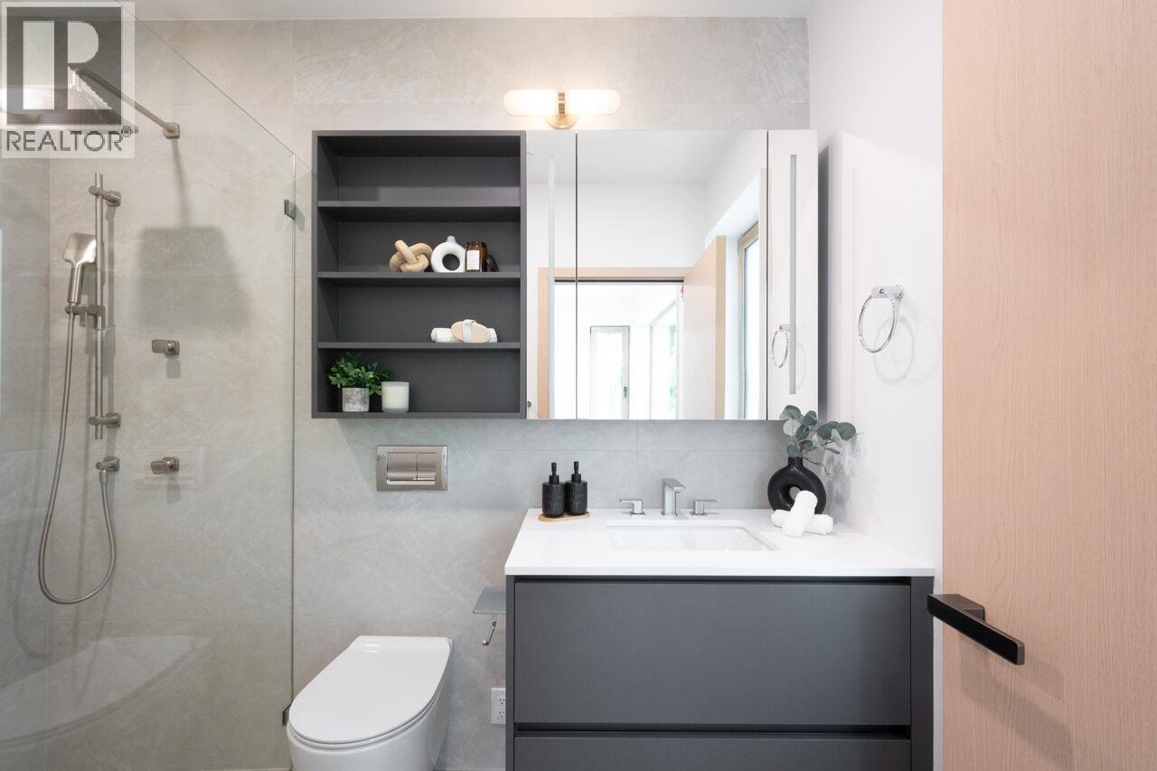 1 3120 W 11TH AVENUE, Vancouver