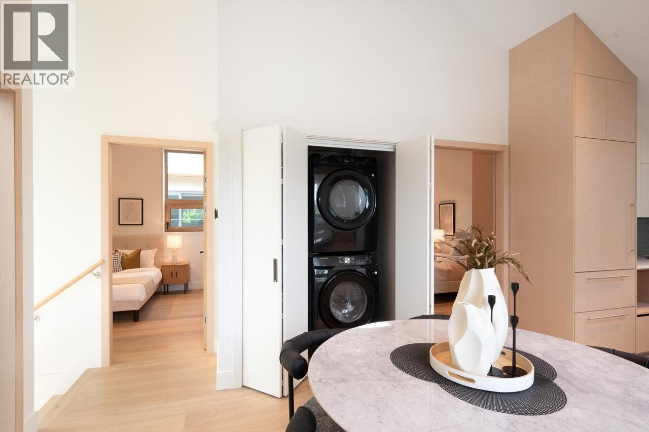 3122 W 11TH AVENUE, Vancouver