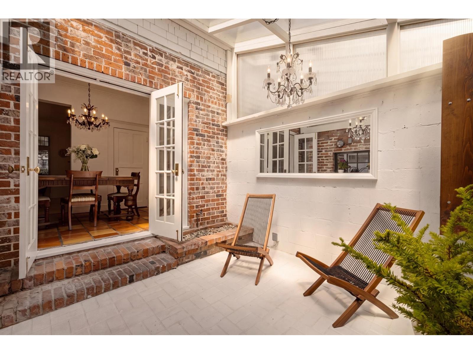2636 HEMLOCK STREET, Vancouver
