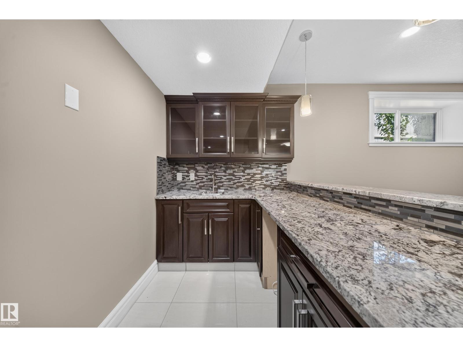 7103 168 AV NW - 53
