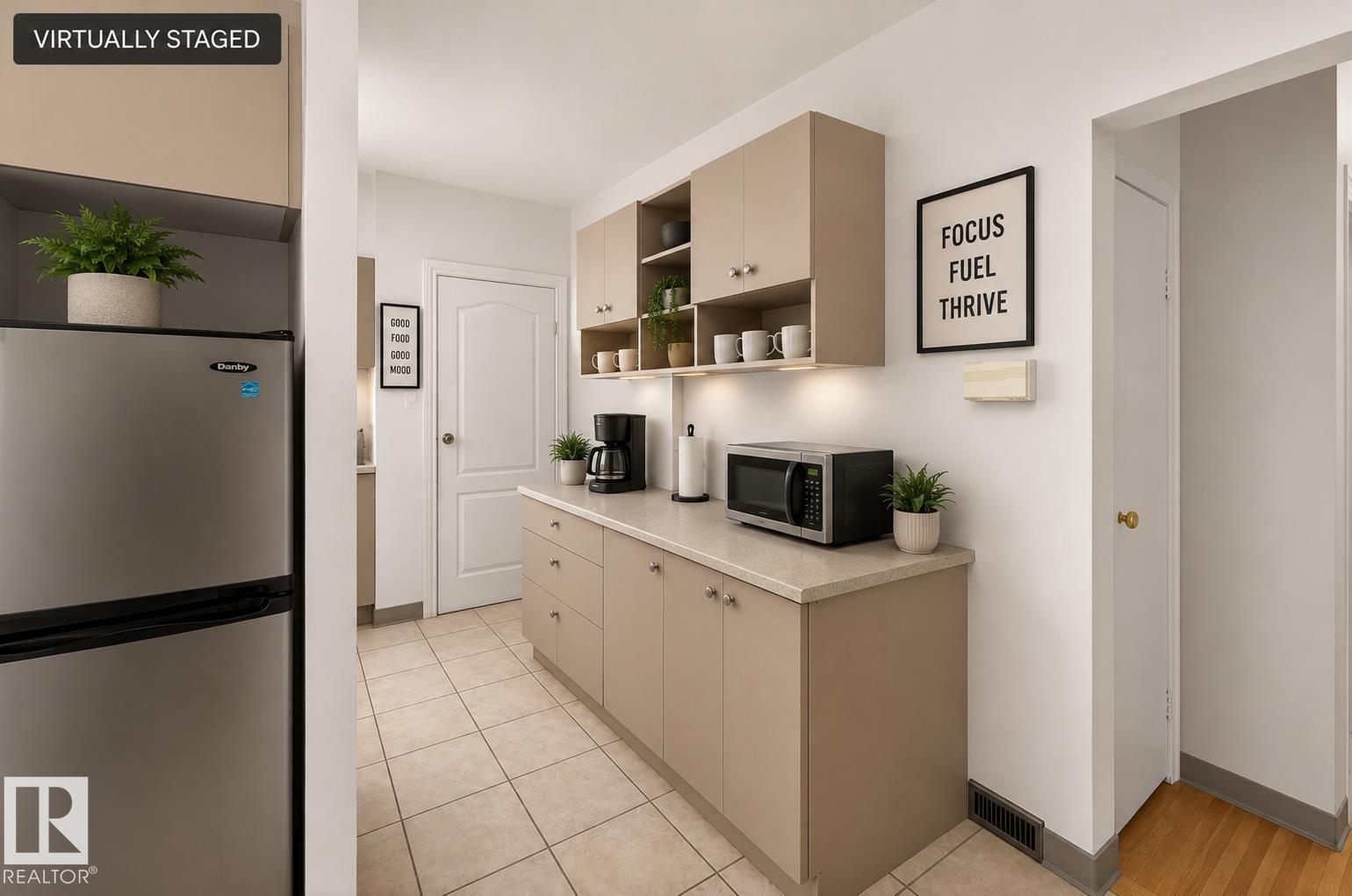 11010 106 ST NW - 21