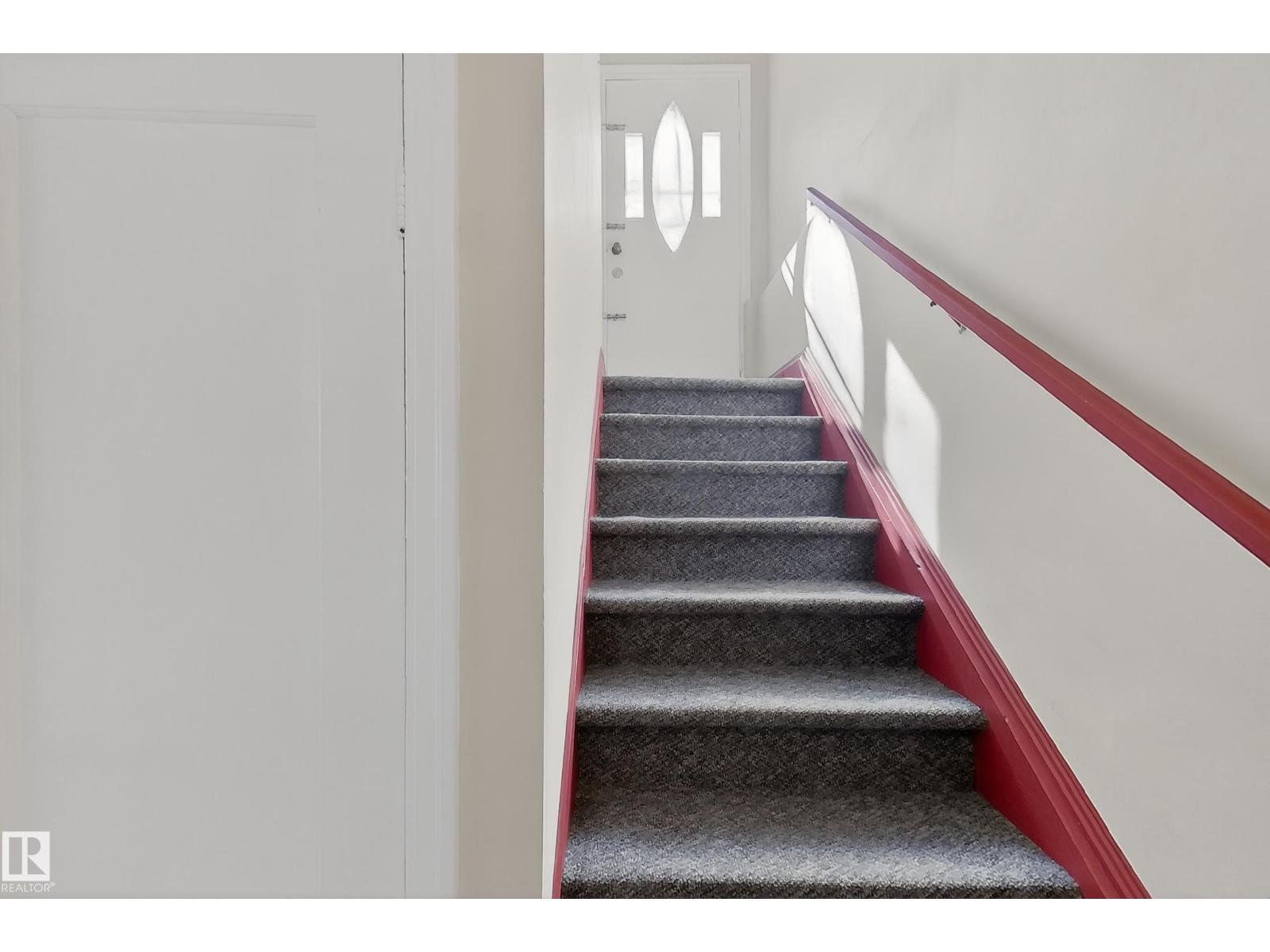 11010 106 ST NW - 24