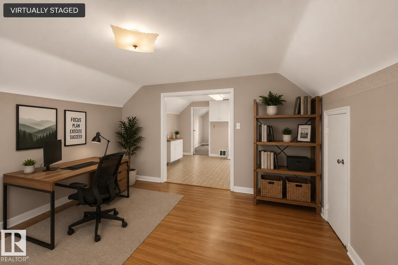 11010 106 ST NW - 33