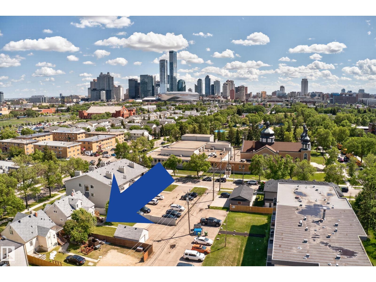 11010 106 ST NW - 66