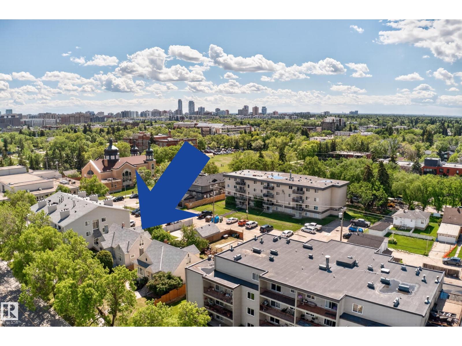 11010 106 ST NW - 68