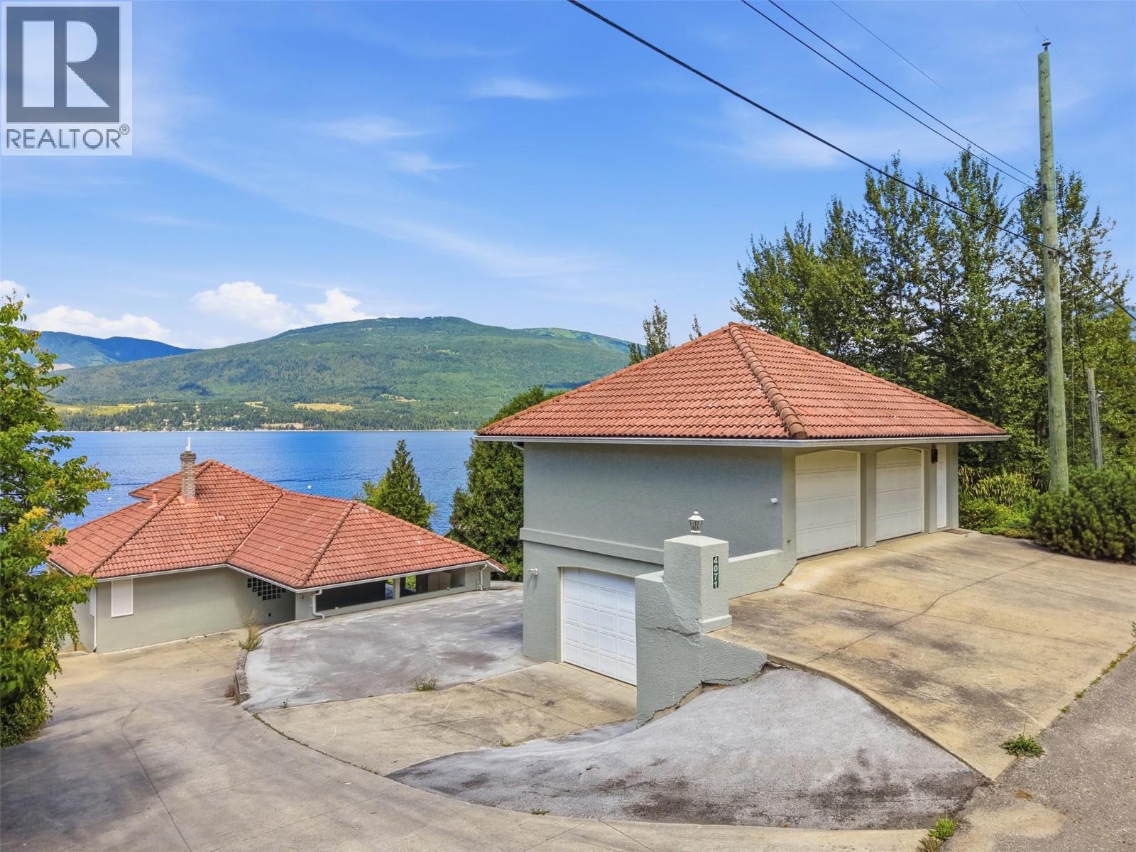 4071 REID Road - 3