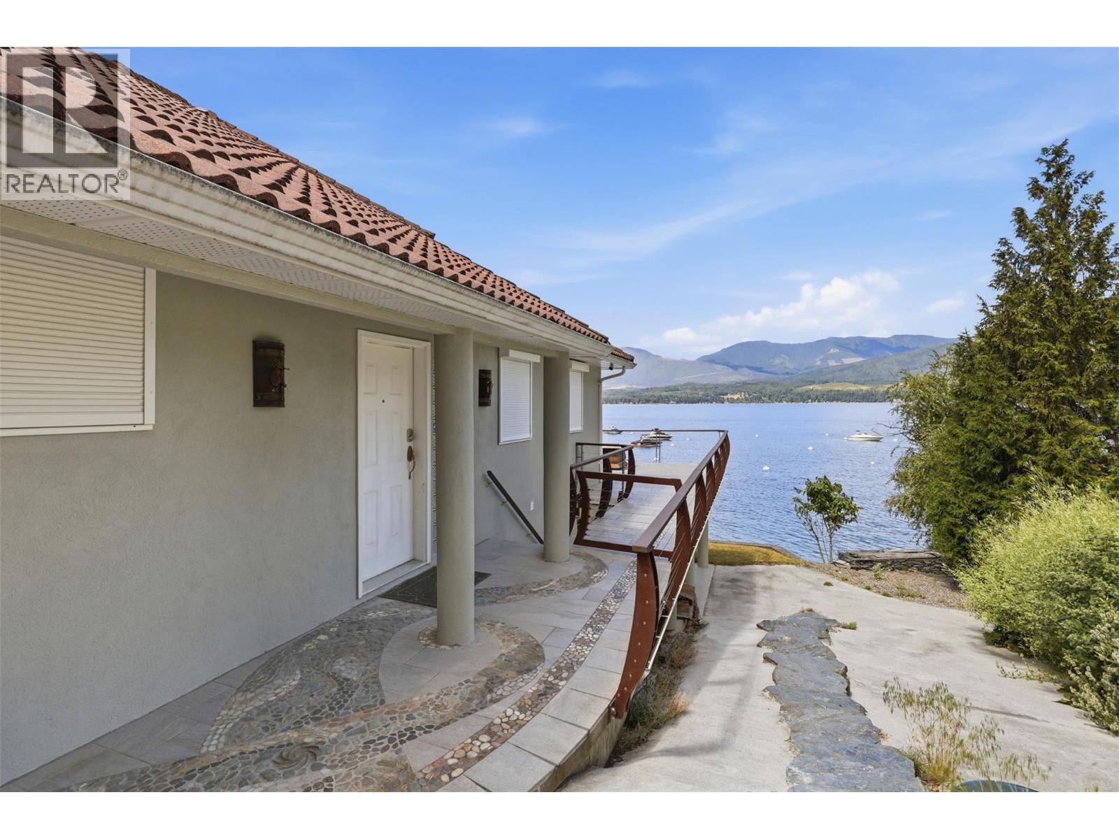 4071 REID Road - 7