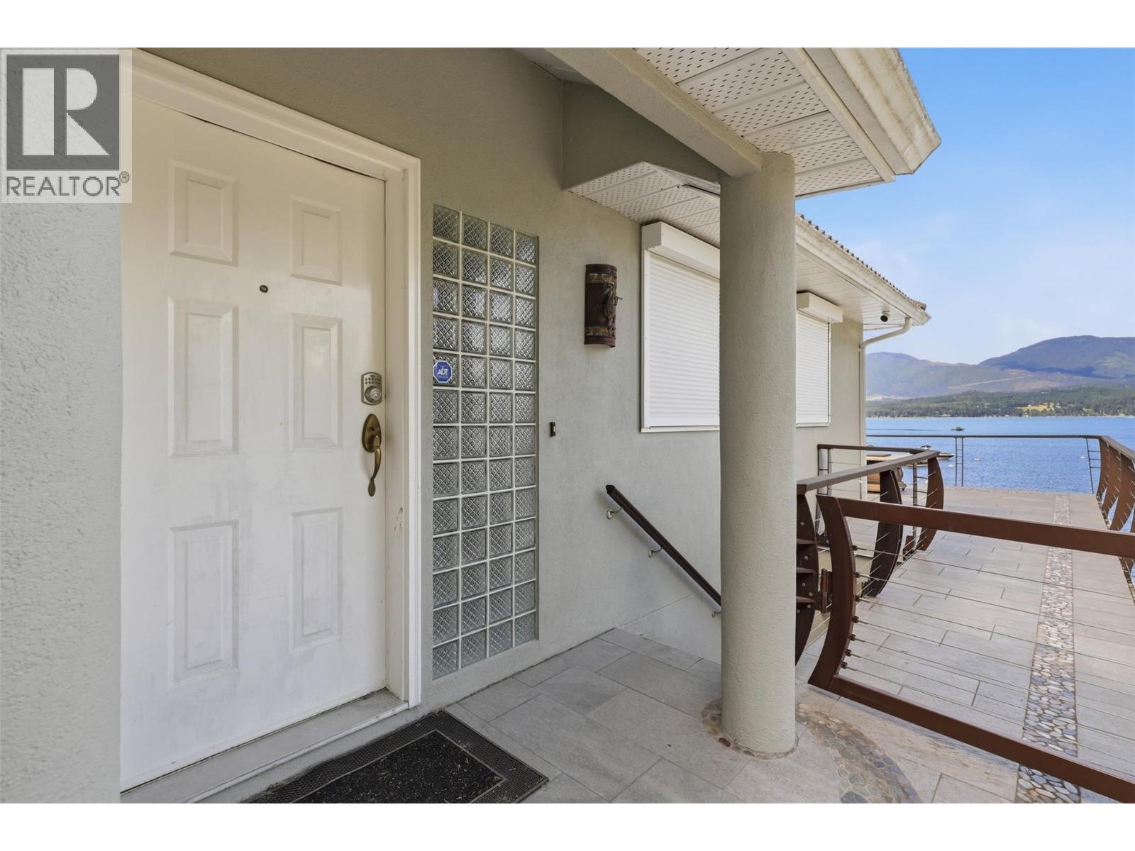 4071 REID Road - 8