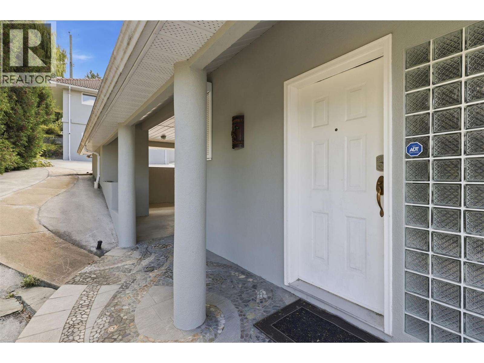 4071 REID Road - 9