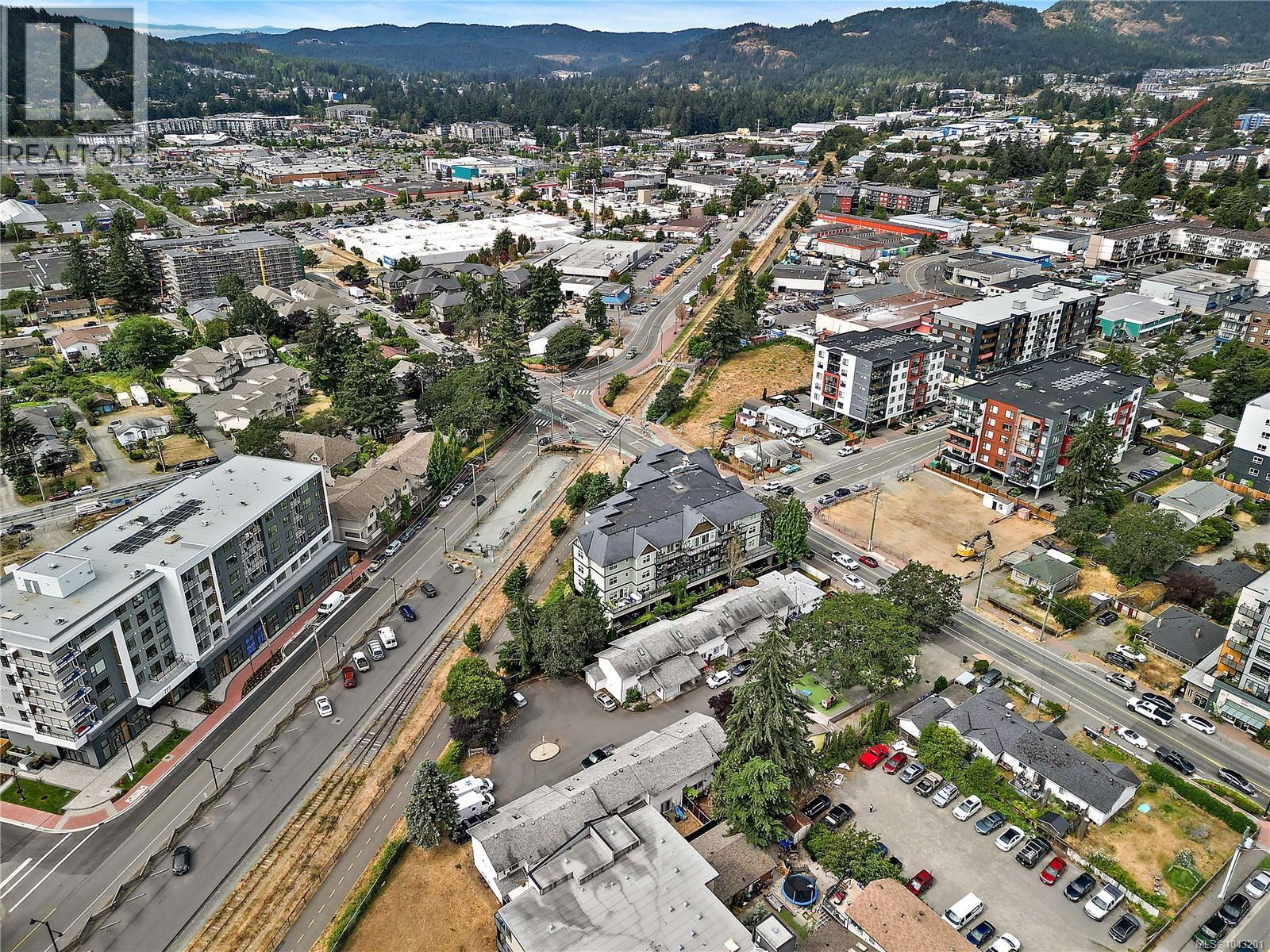 #8 2871 Peatt Rd - 25