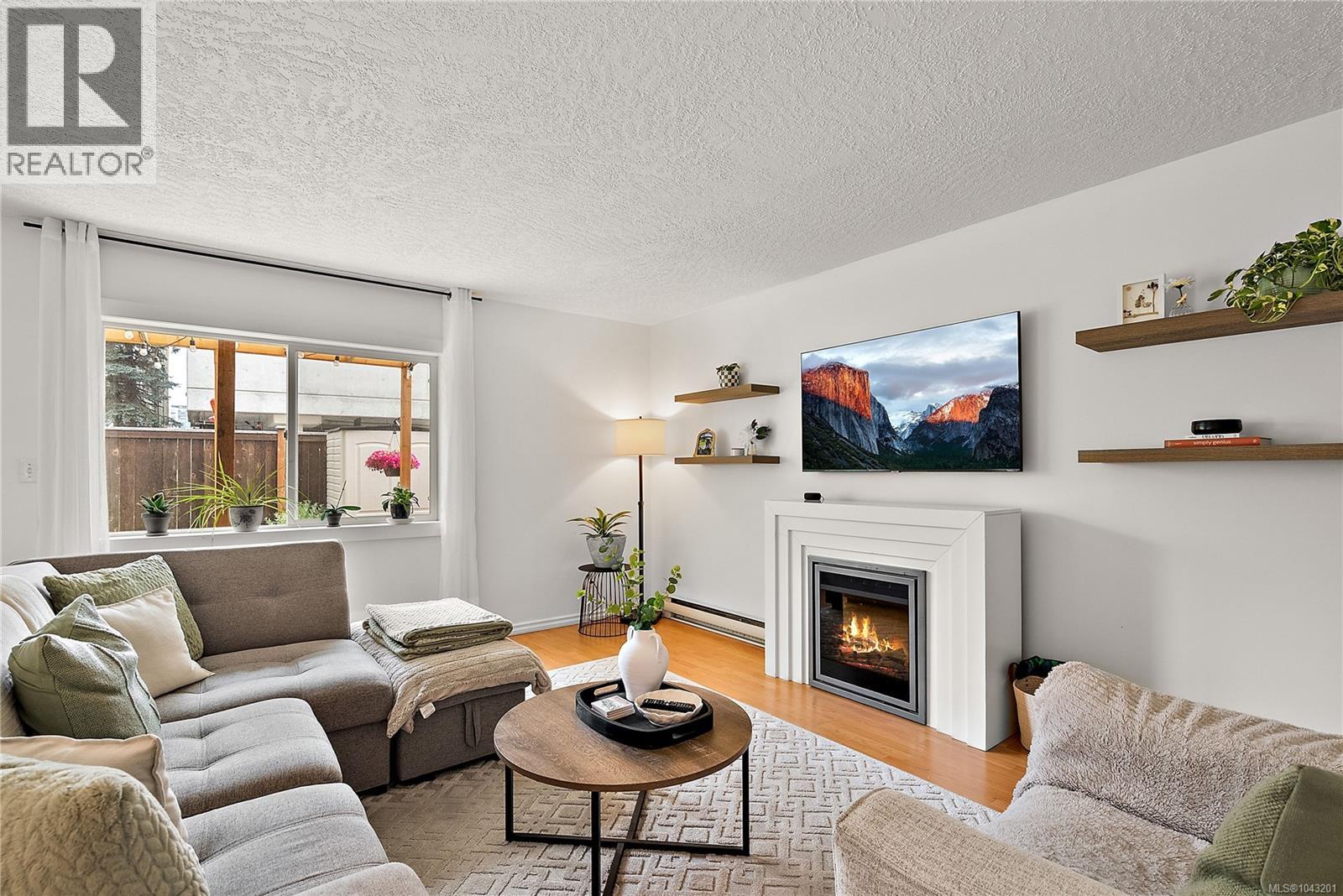 #8 2871 Peatt Rd - 3
