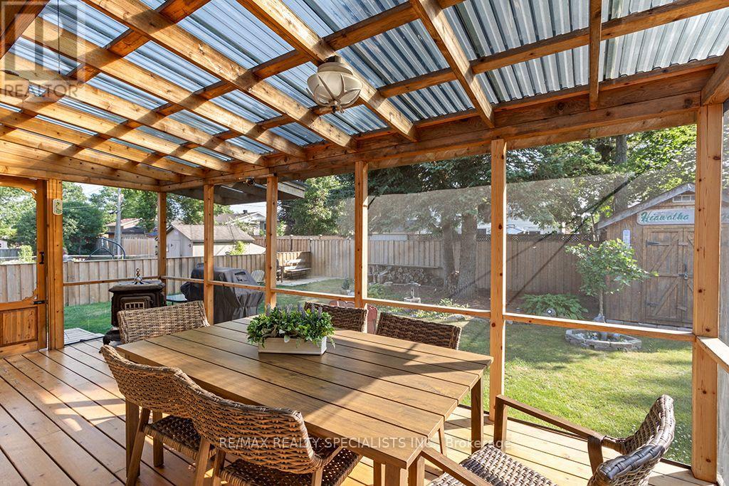 88 SHIRLEY STREET - 32