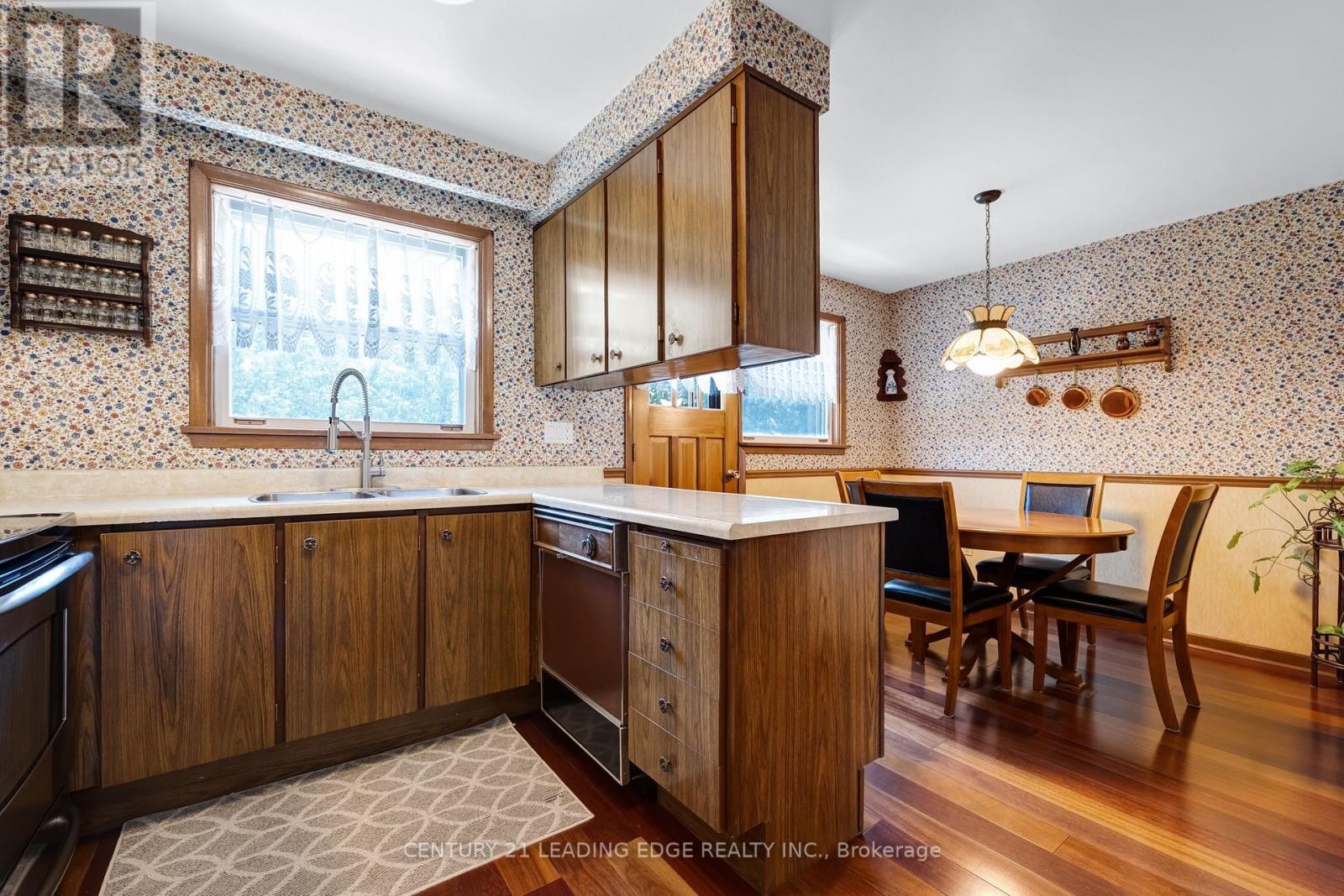 47 SHENDALE DRIVE - 13
