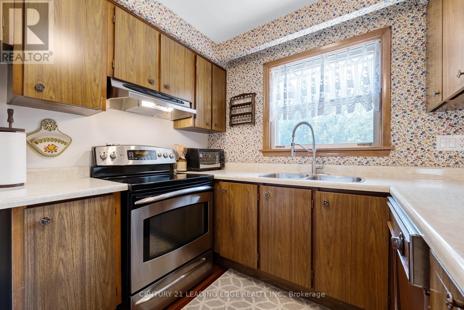 47 SHENDALE DRIVE - 15
