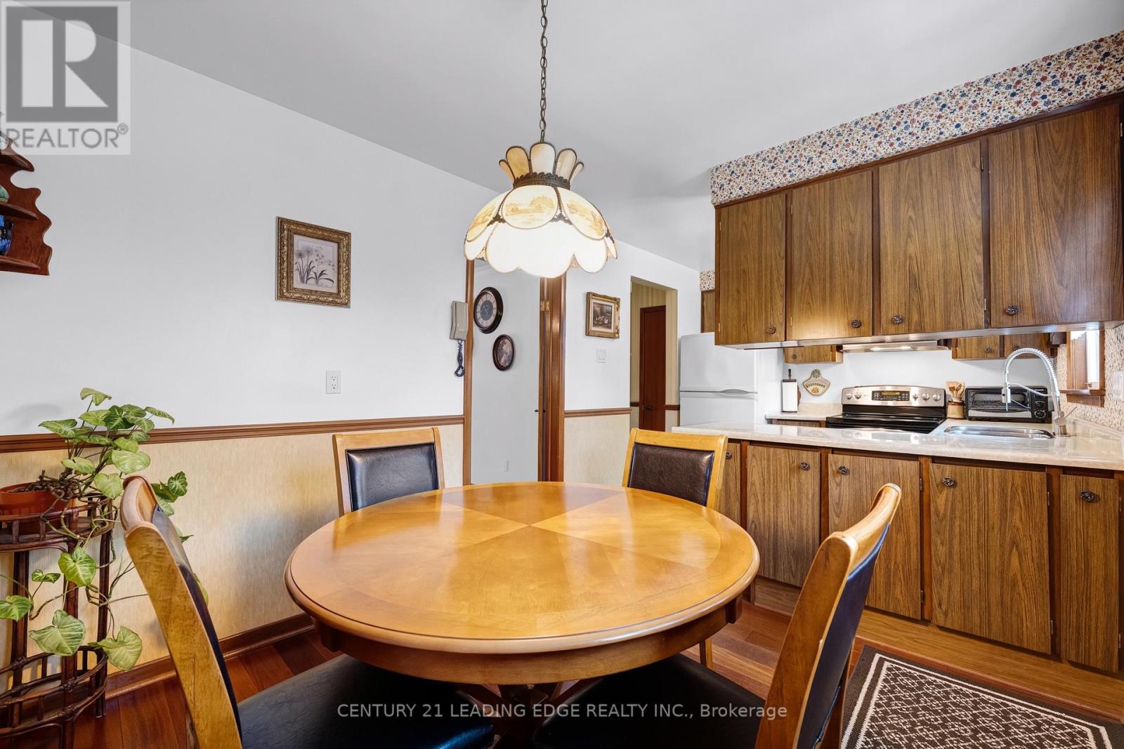47 SHENDALE DRIVE - 17